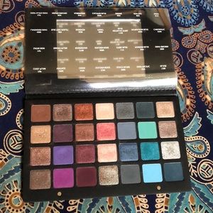 Natasha Denona purple blue palette